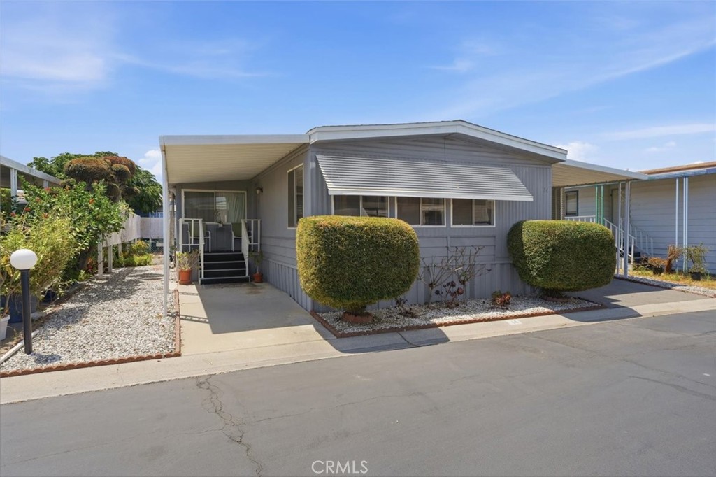 1065 W Lomita Blvd 14 Property Photo 7