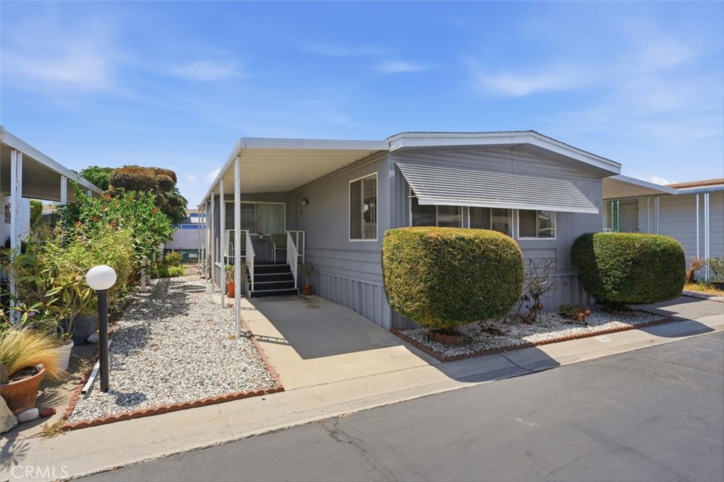 1065 W Lomita Blvd 14 Property Photo 8