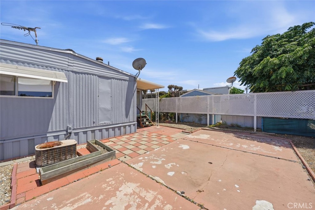1065 W Lomita Blvd 14 Property Photo 43