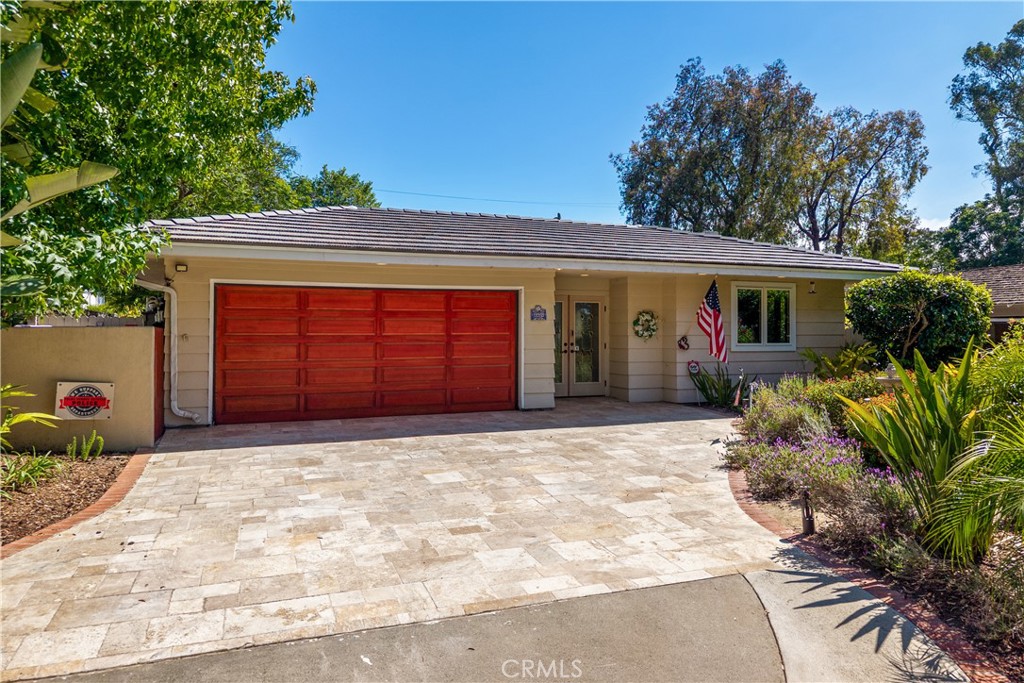 3336 Palos Verdes Drive N Property Photo 1