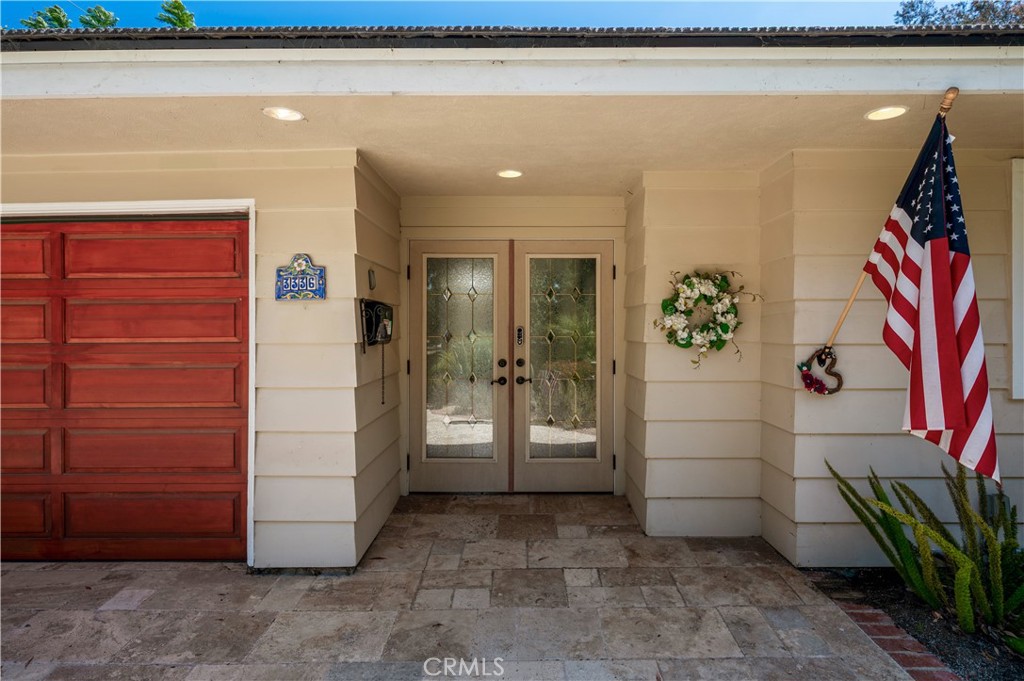 3336 Palos Verdes Drive N Property Photo 3