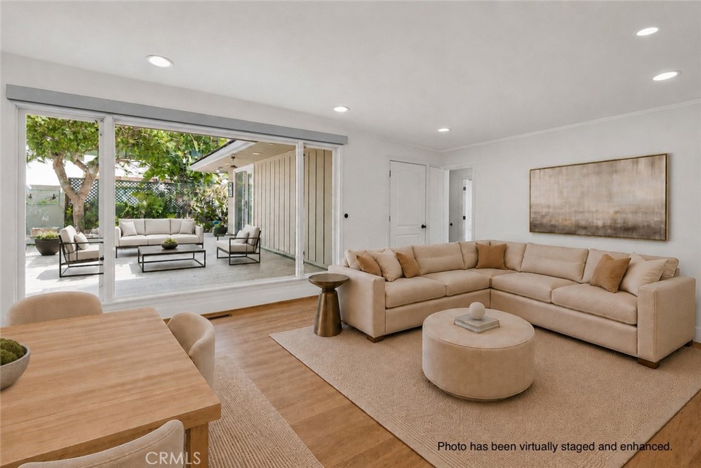 3336 Palos Verdes Drive N Property Photo 12