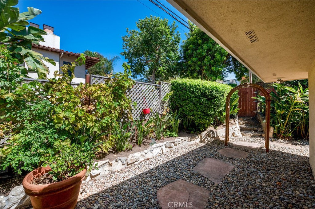 3336 Palos Verdes Drive N Property Photo 31