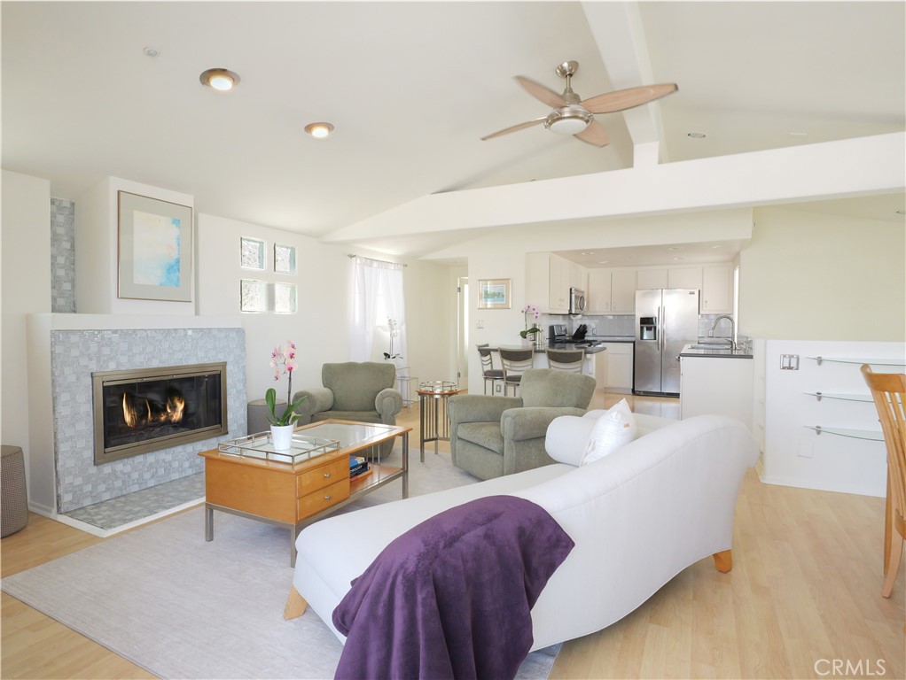440 Marine Place Property Photo 6