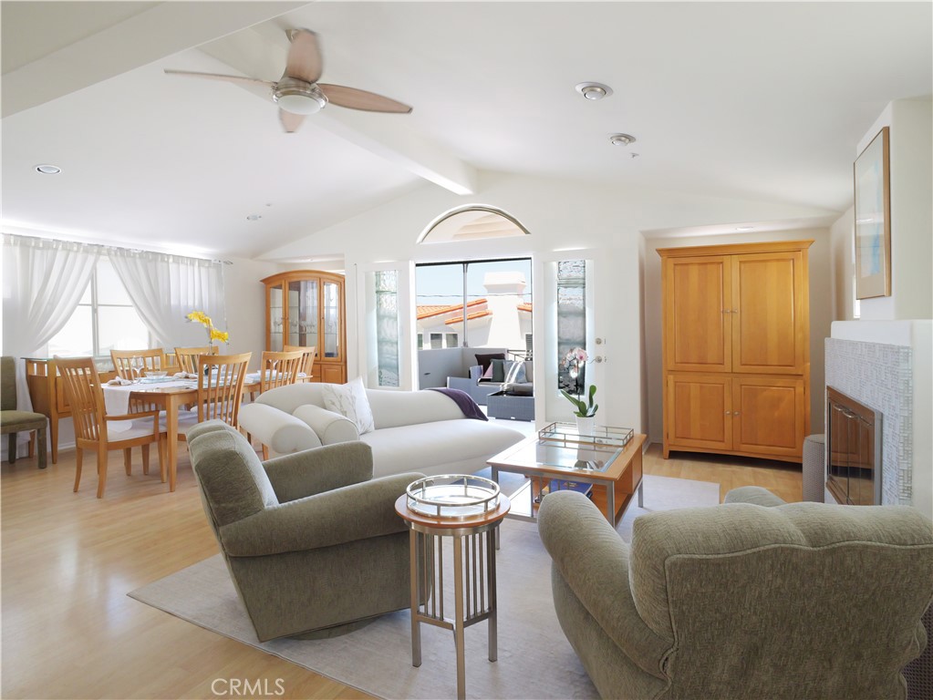 440 Marine Place Property Photo 8