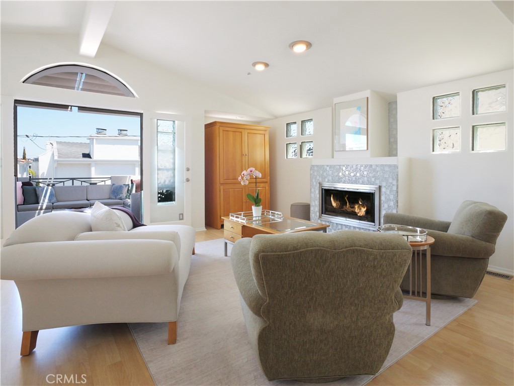 440 Marine Place Property Photo 9