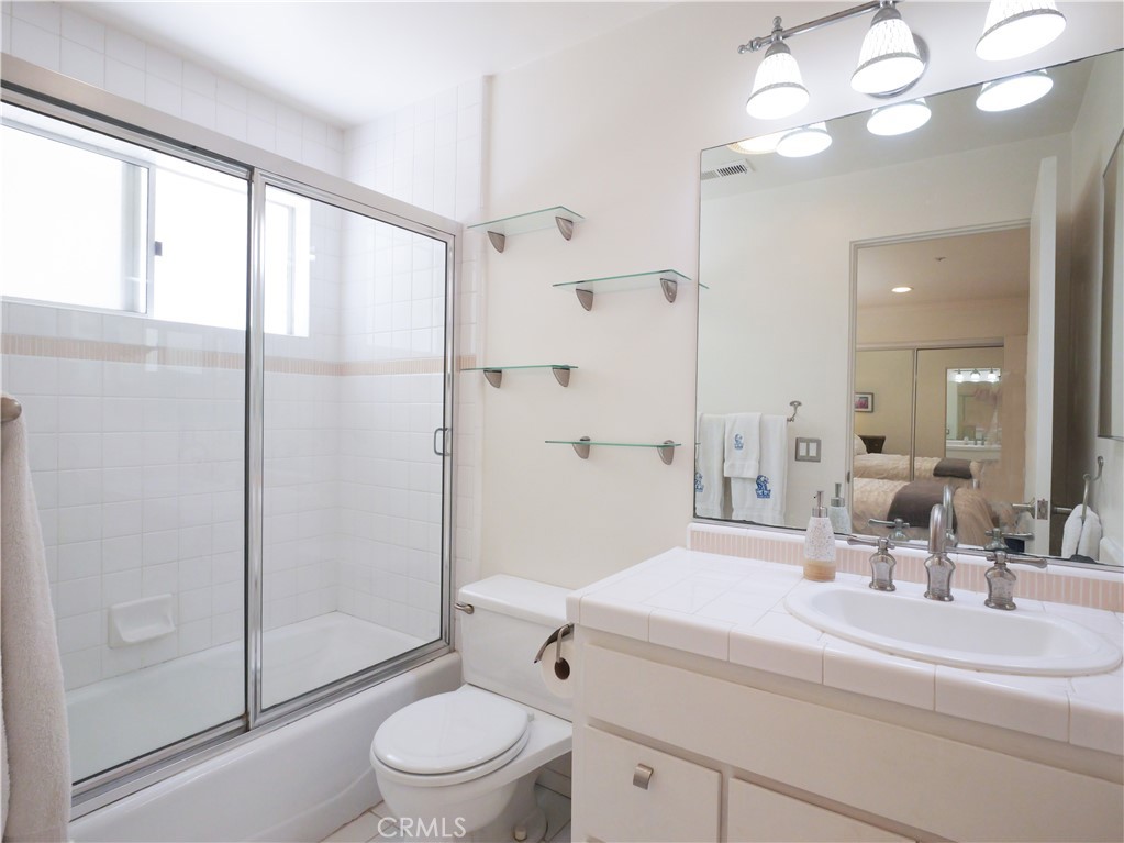 440 Marine Place Property Photo 39