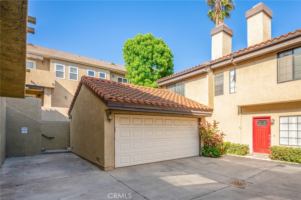2760 Gramercy E Property Photo 1