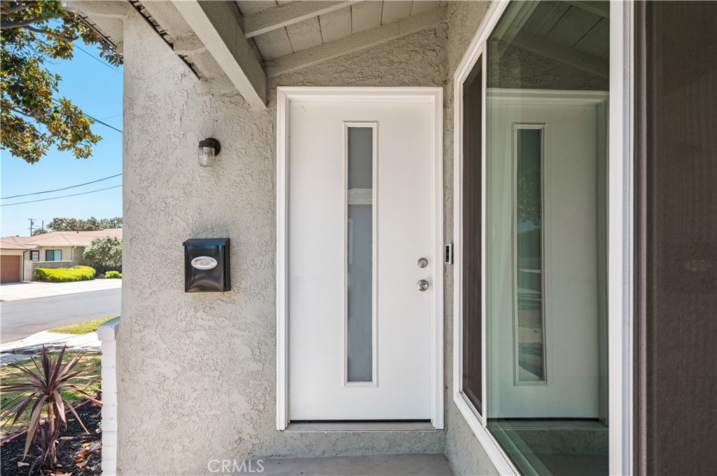 2715 W Hardy Street Property Photo 7