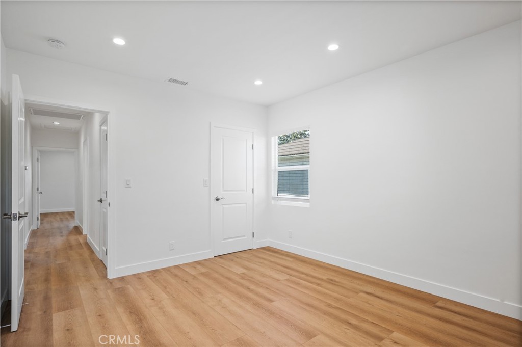 2715 W Hardy Street Property Photo 24