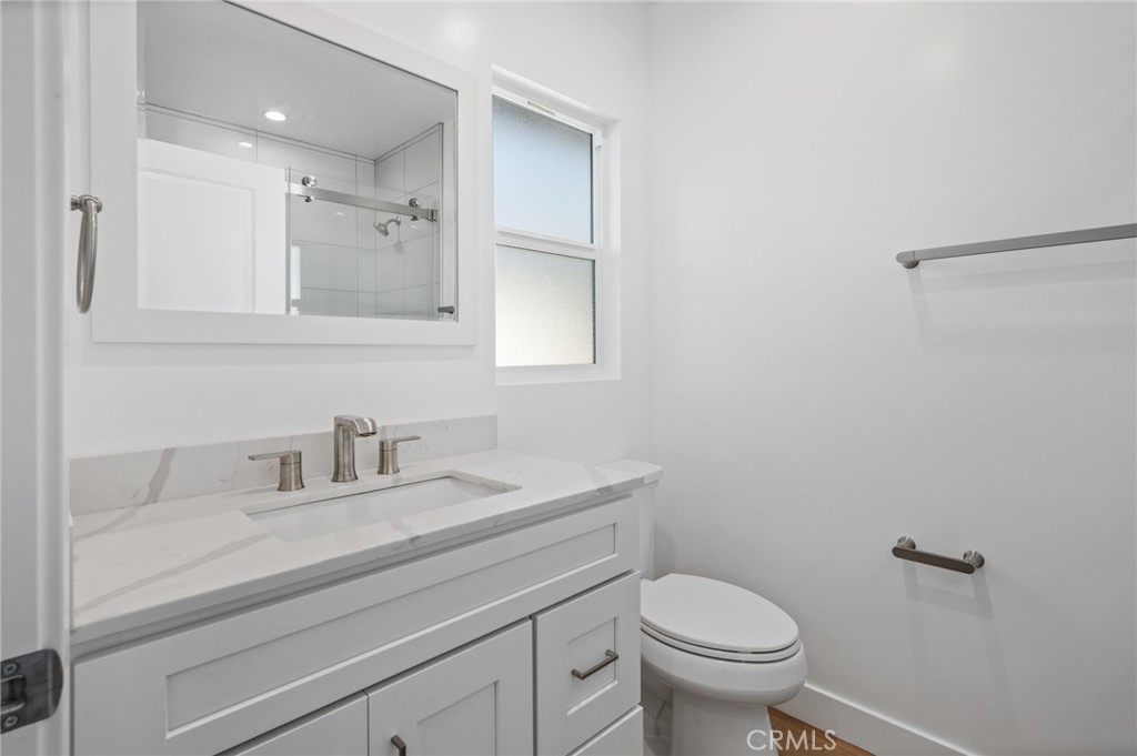 2715 W Hardy Street Property Photo 27