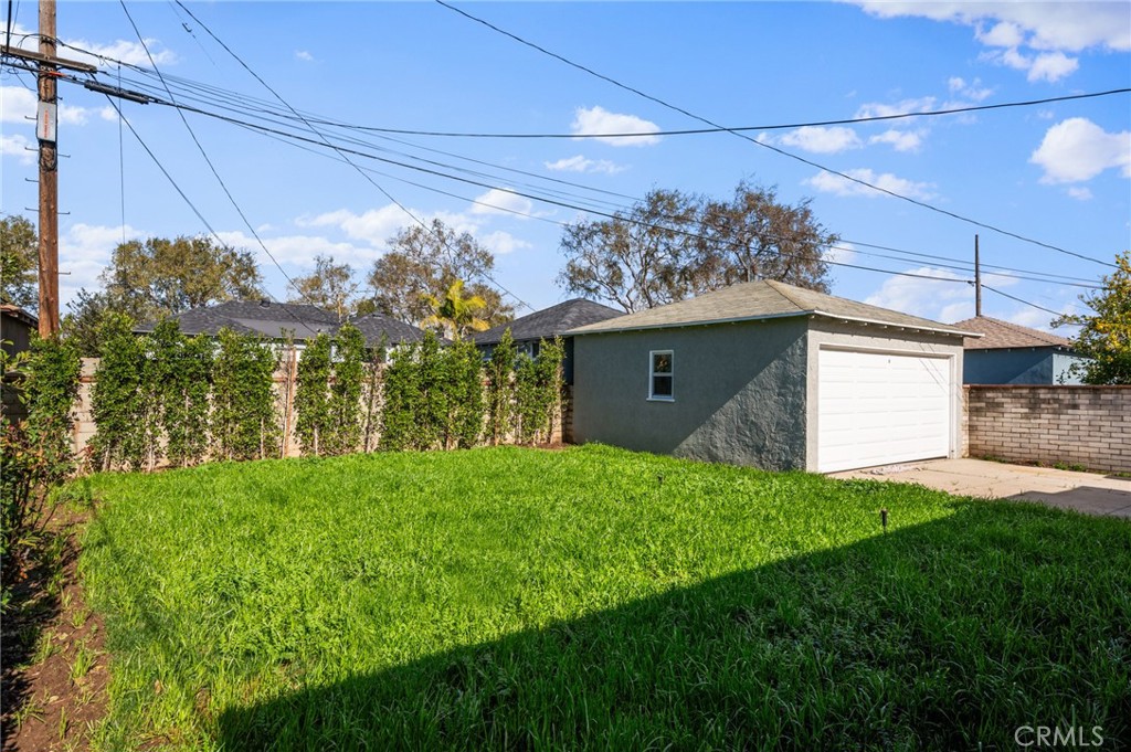 2715 W Hardy Street Property Photo 31