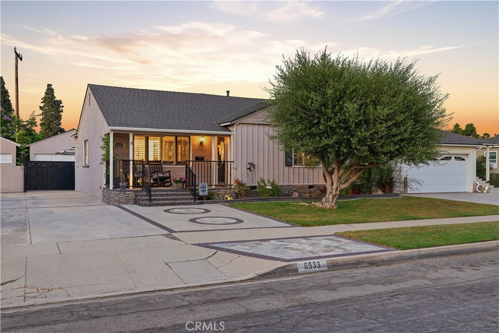 6533 E Walkerton Street Property Photo 1