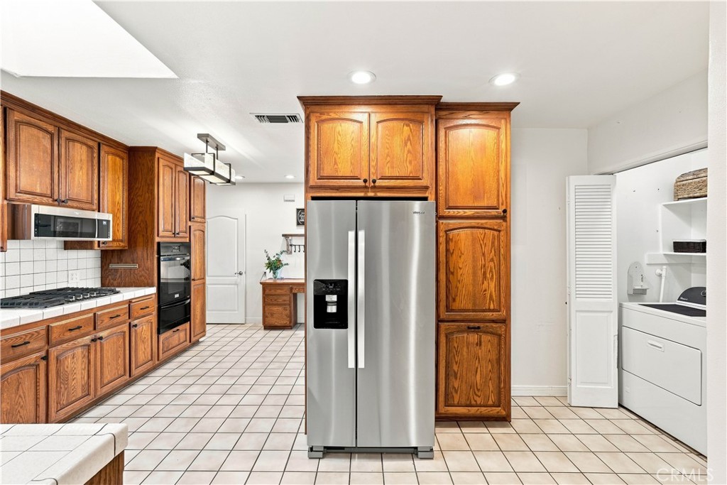 6533 E Walkerton Street Property Photo 12