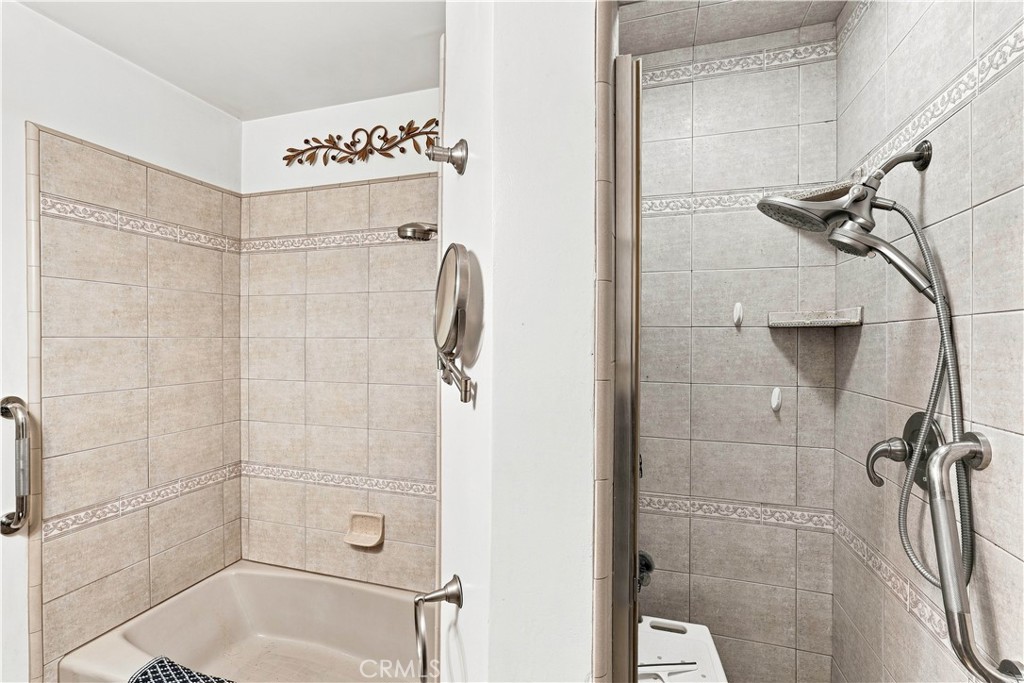 6533 E Walkerton Street Property Photo 20