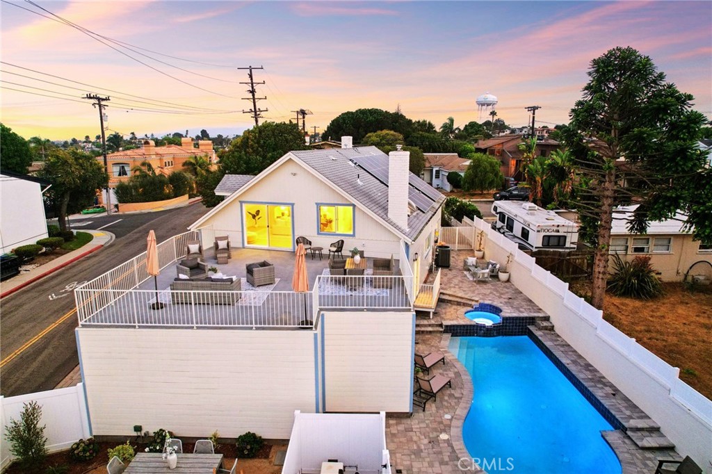 1467 11th Property Photo 7
