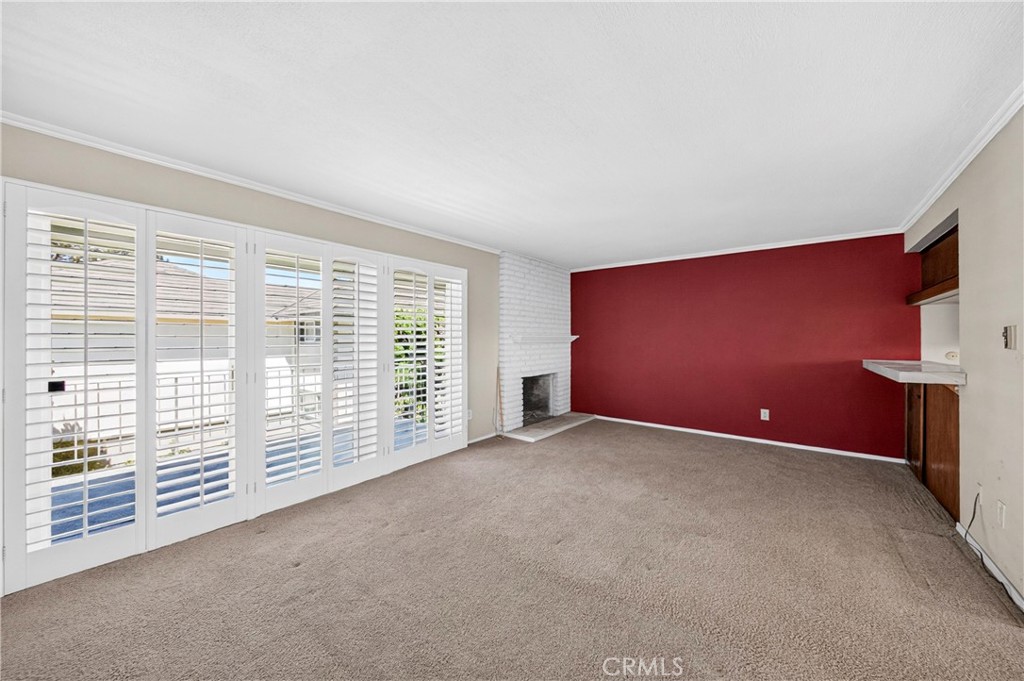 22831 Nadine Circle B Property Photo 4