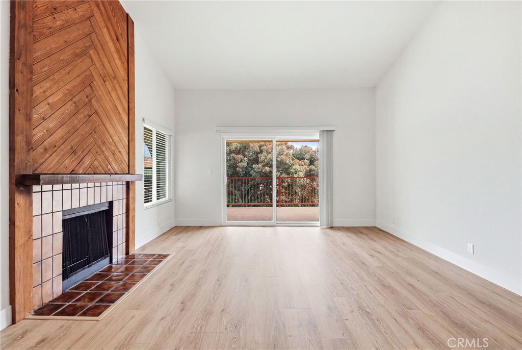 413 Avenue G 4 Property Photo 7