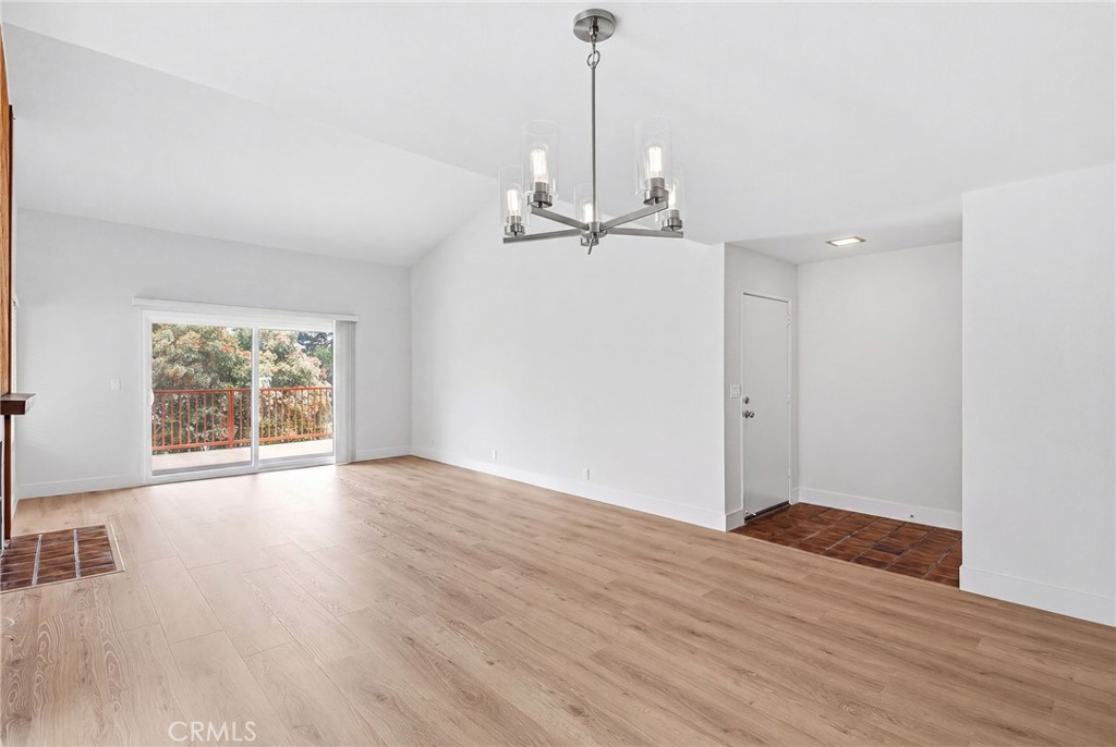 413 Avenue G 4 Property Photo 15
