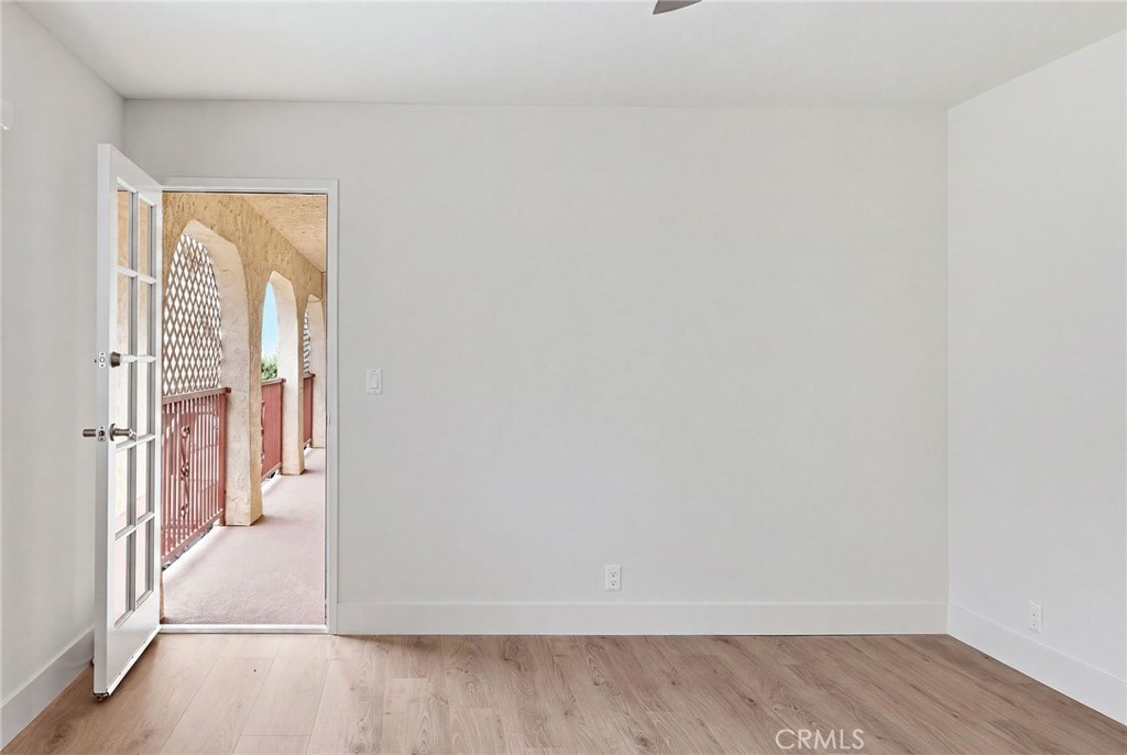 413 Avenue G 4 Property Photo 29