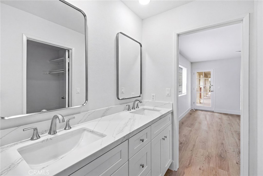 413 Avenue G 4 Property Photo 36