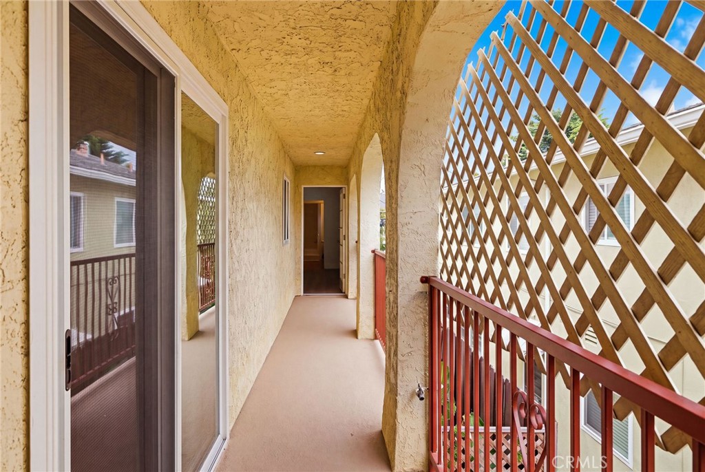 413 Avenue G 4 Property Photo 39