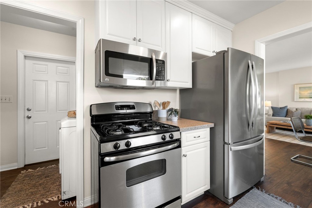 521 Avenue A Property Photo 10