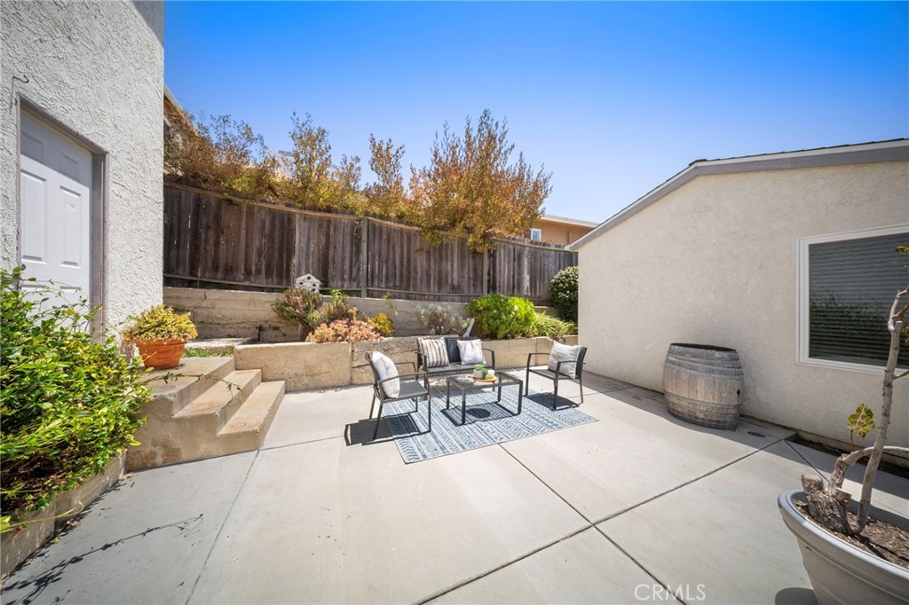 523 Avenue A Property Photo 20