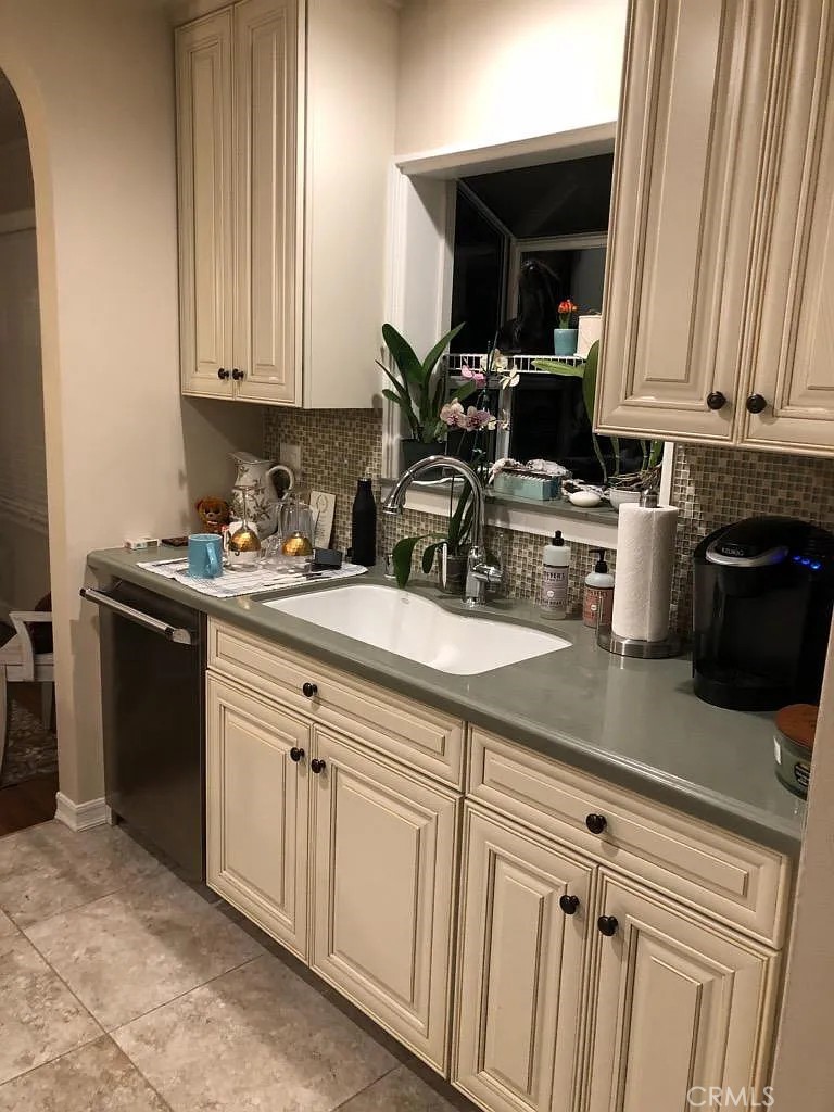 601 Carnelian Property Photo 8
