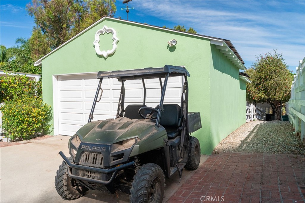 26912 Eastvale Property Photo 22