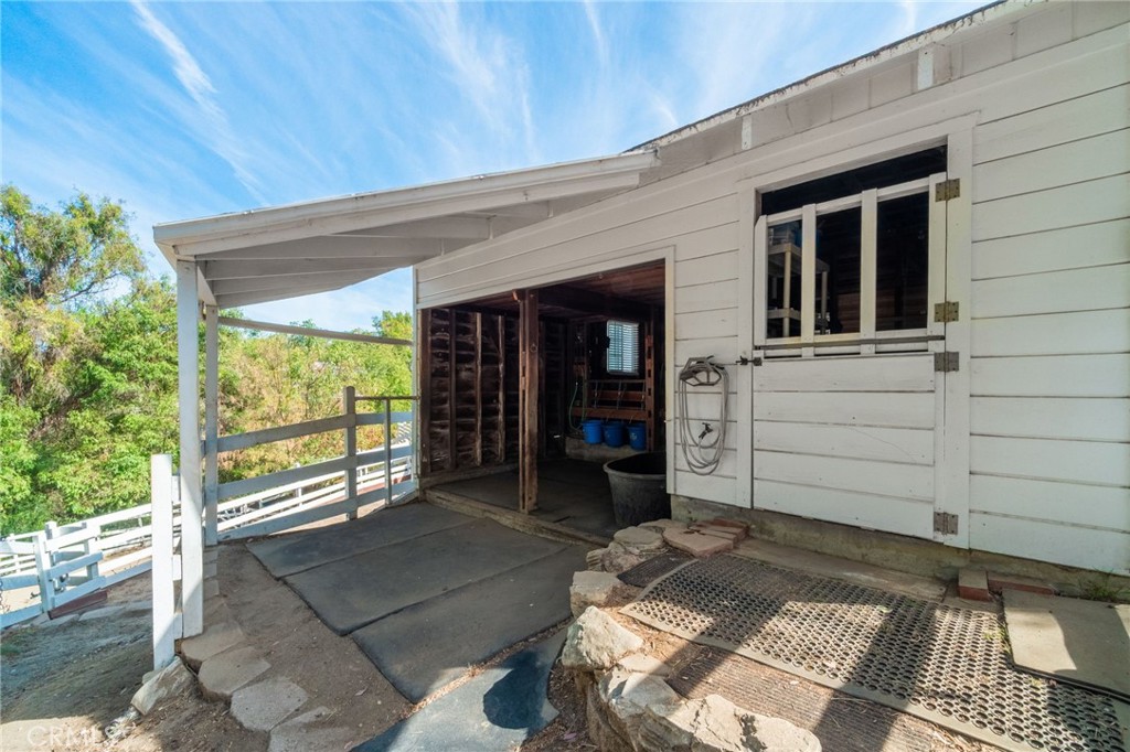26912 Eastvale Property Photo 27