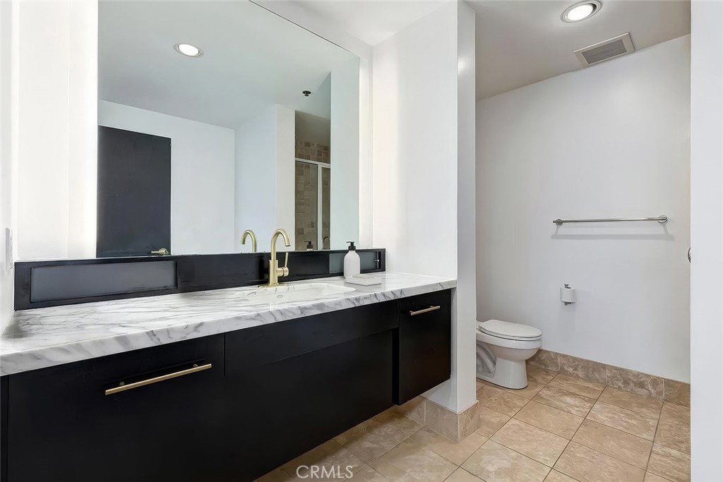 1111 S Grand Avenue 511 Property Photo 22