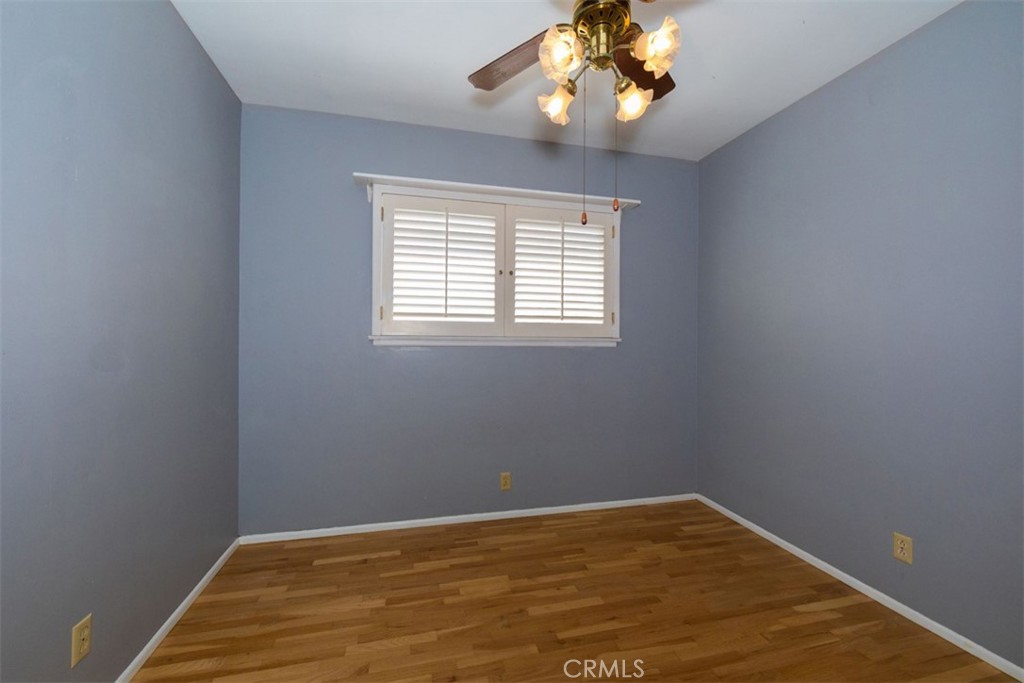 1223 W Elberon Property Photo 7