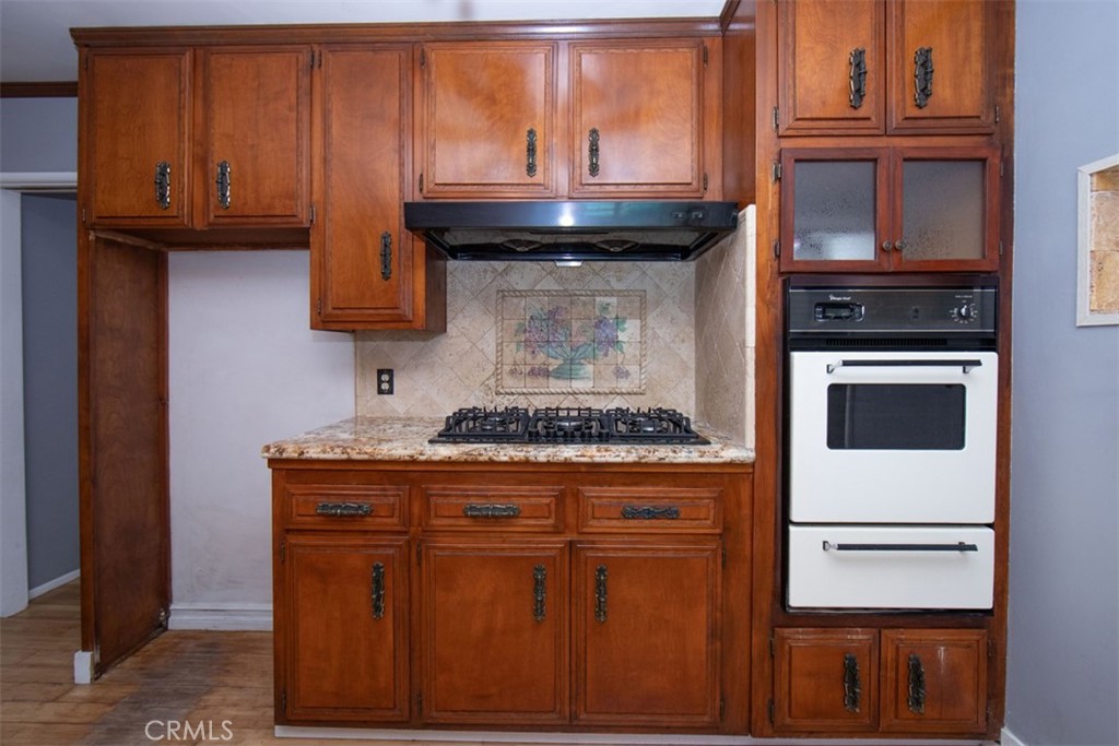 1223 W Elberon Property Photo 31