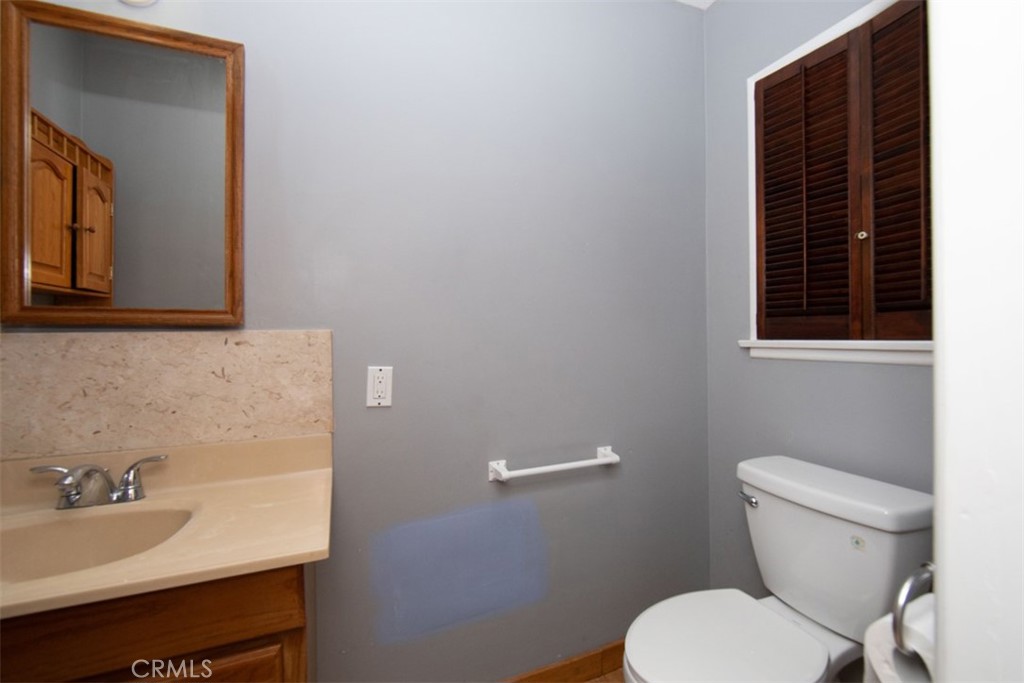 1223 W Elberon Property Photo 46