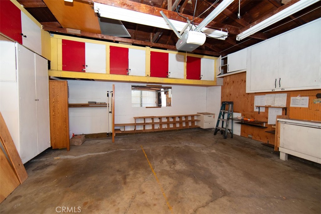 1223 W Elberon Property Photo 52