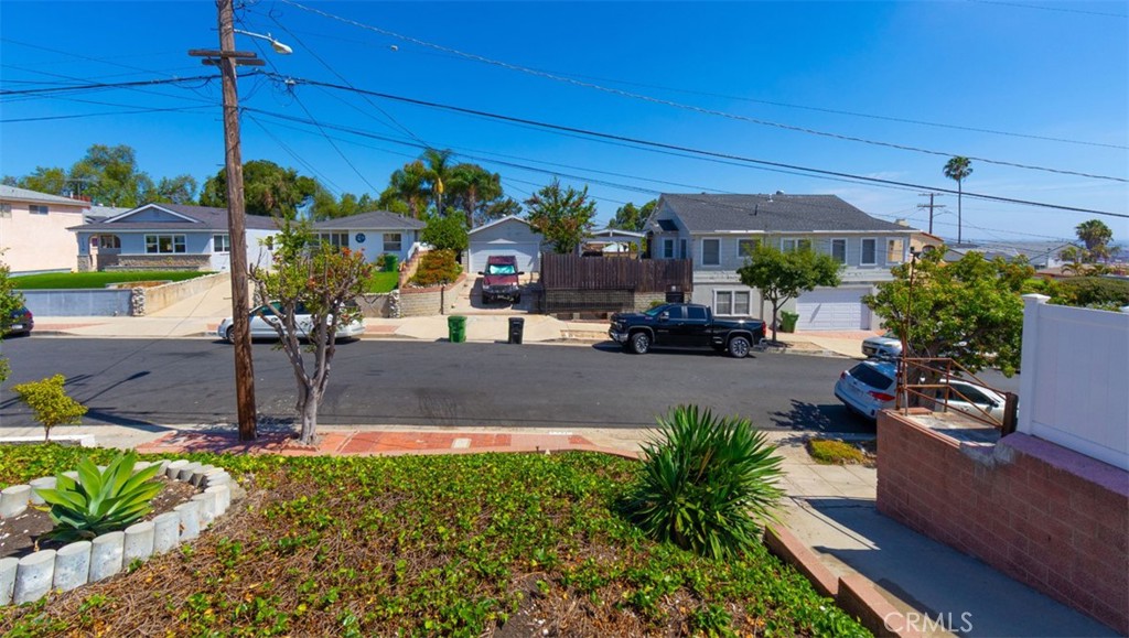 1223 W Elberon Property Photo 59