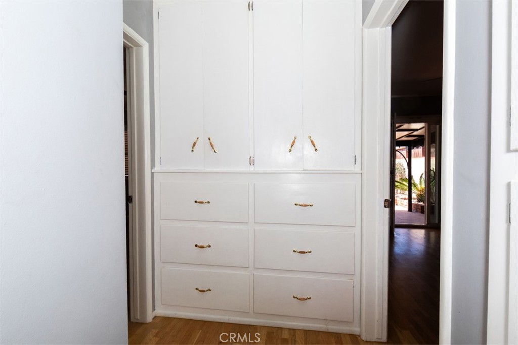 1223 W Elberon Property Photo 67