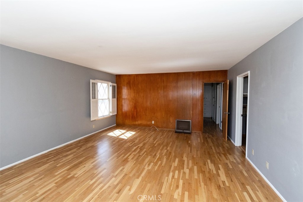 1223 W Elberon Property Photo 72