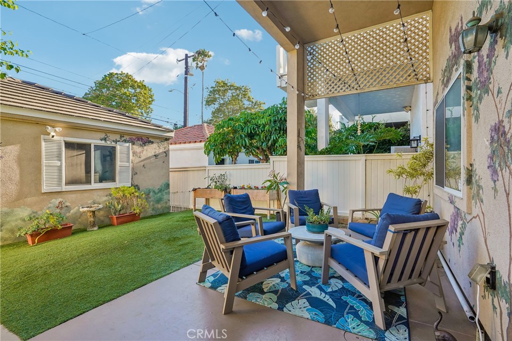 638 Rosecrans Avenue Property Photo 18