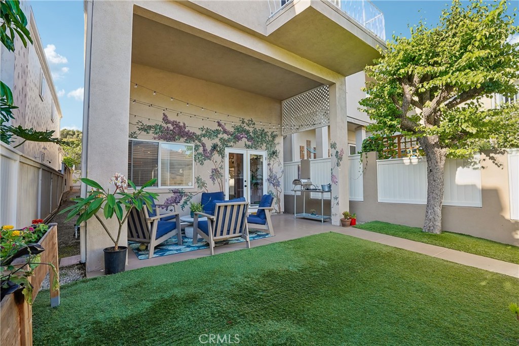 638 Rosecrans Avenue Property Photo 21