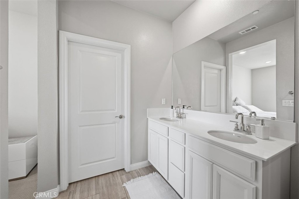 1414 Sea Lane Property Photo 21