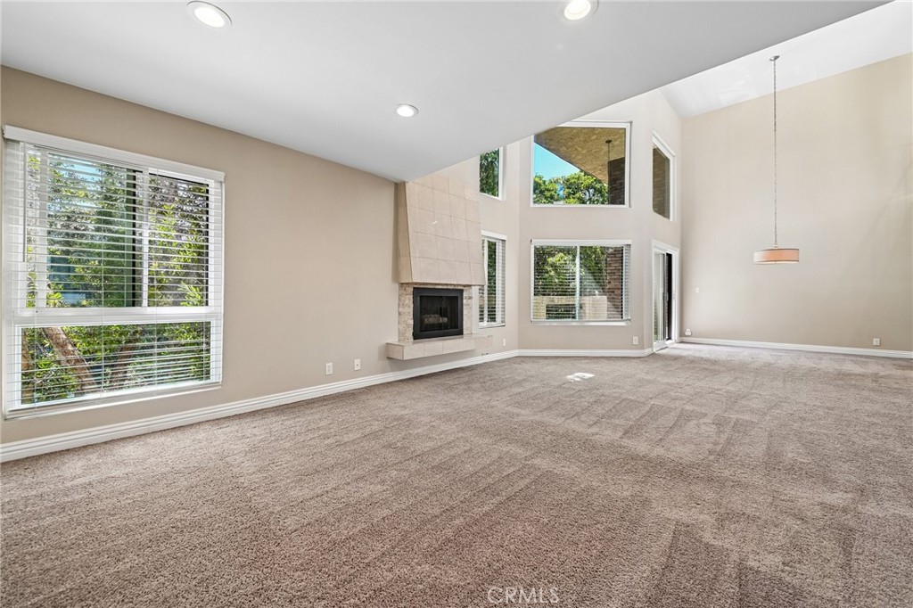 12321 Ocean Park Boulevard 14 Property Photo 5