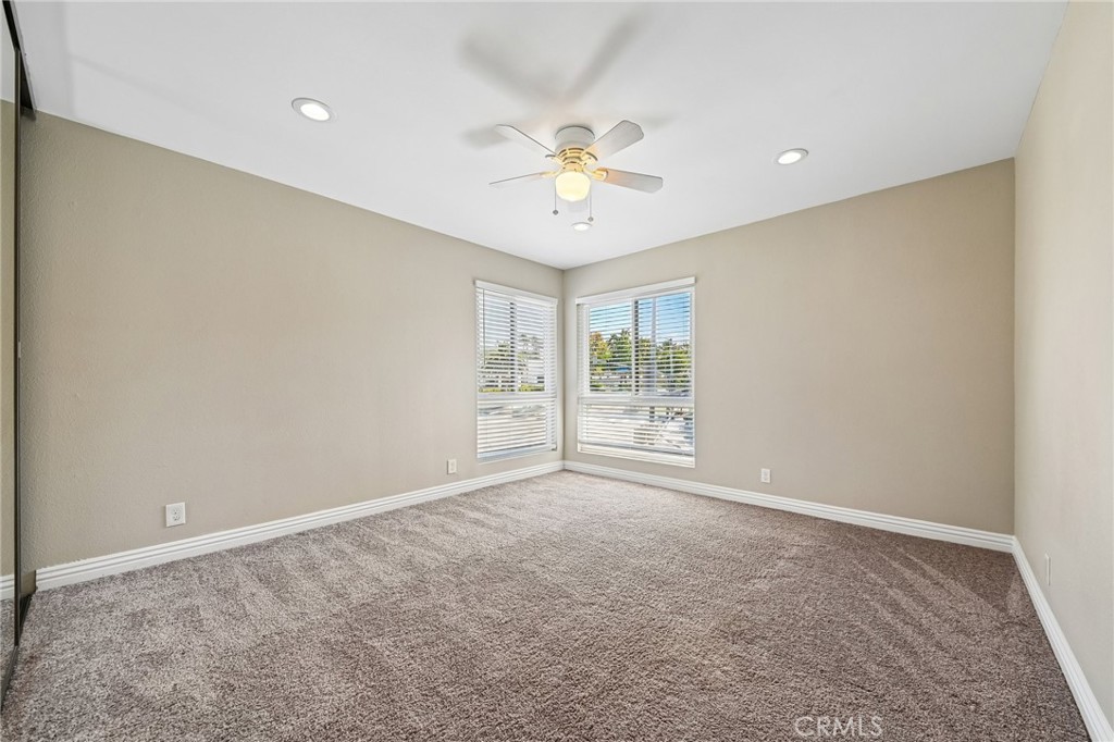 12321 Ocean Park Boulevard 14 Property Photo 11