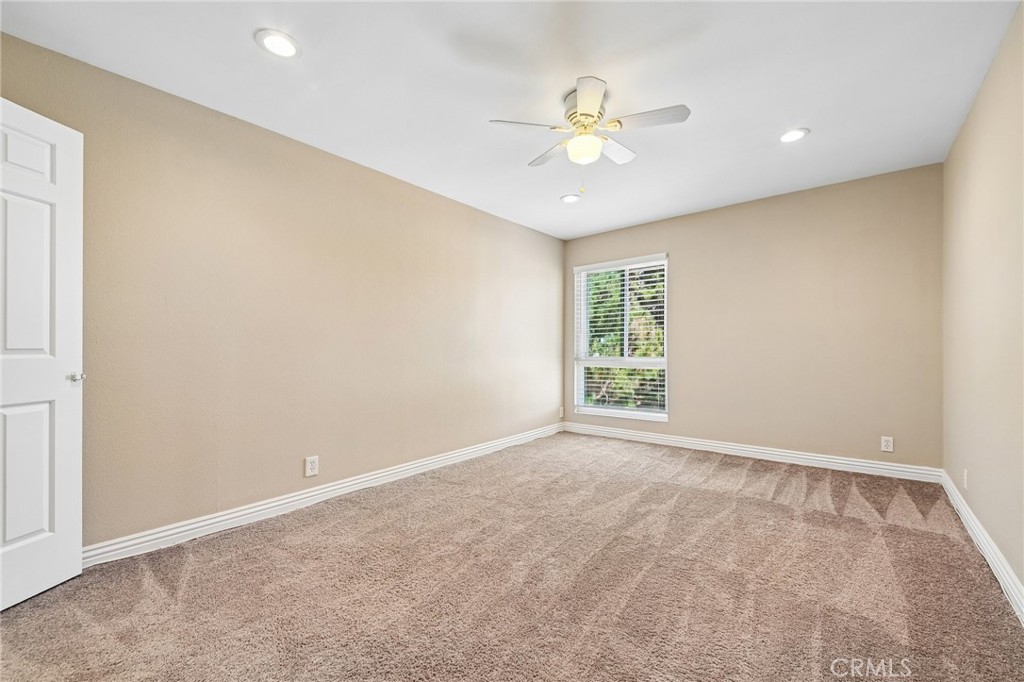 12321 Ocean Park Boulevard 14 Property Photo 13