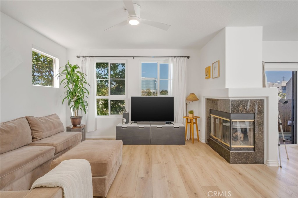 5439 Marine Avenue Property Photo 3