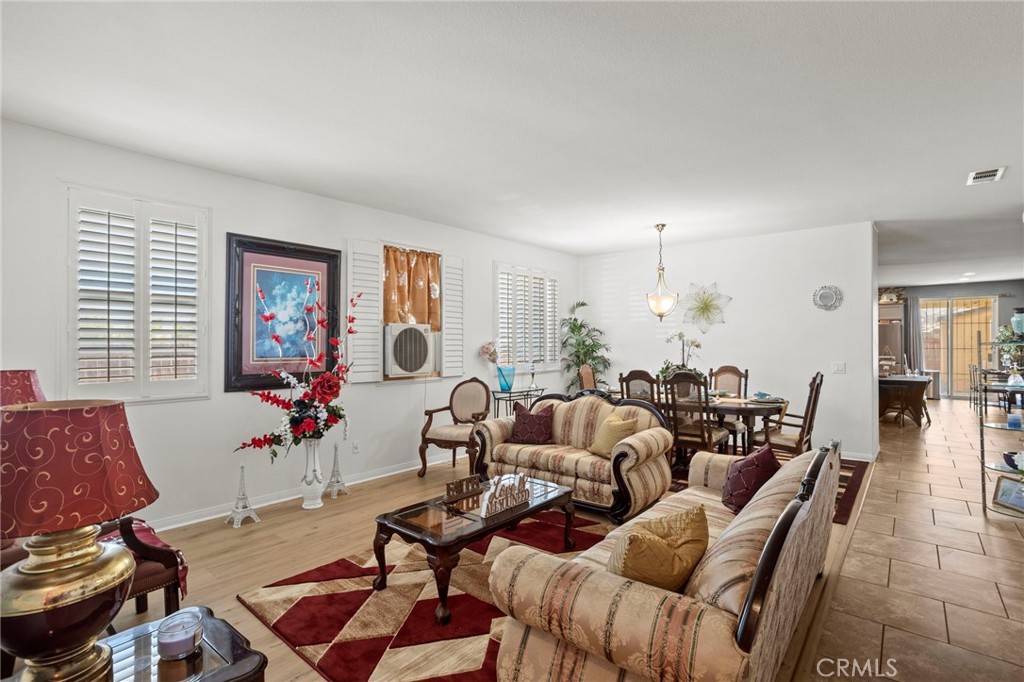 15081 Garibaldi Street Property Photo 4
