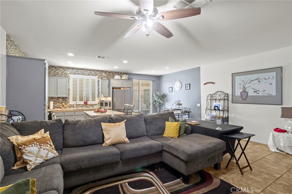 15081 Garibaldi Street Property Photo 8