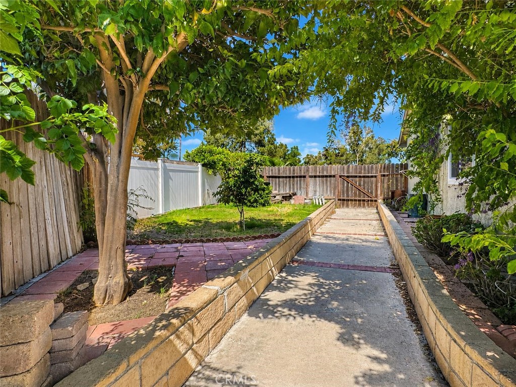 15542 Rolling Ridge Property Photo 32