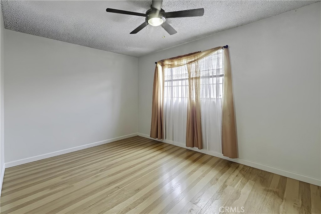 8832 Prince Property Photo 9